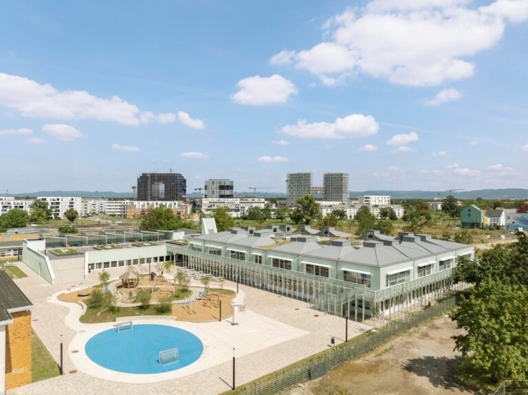 Benjamin Franklin Schule, Mannheim, DE — referenčni objekt ELTEAM GROUP