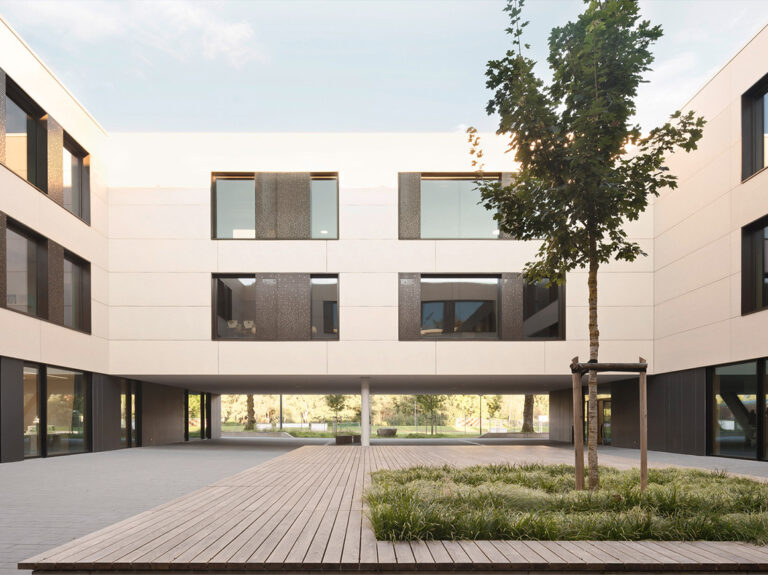 Schulzentrum, Isny, DE — referenčni objekt ELTEAM GROUP